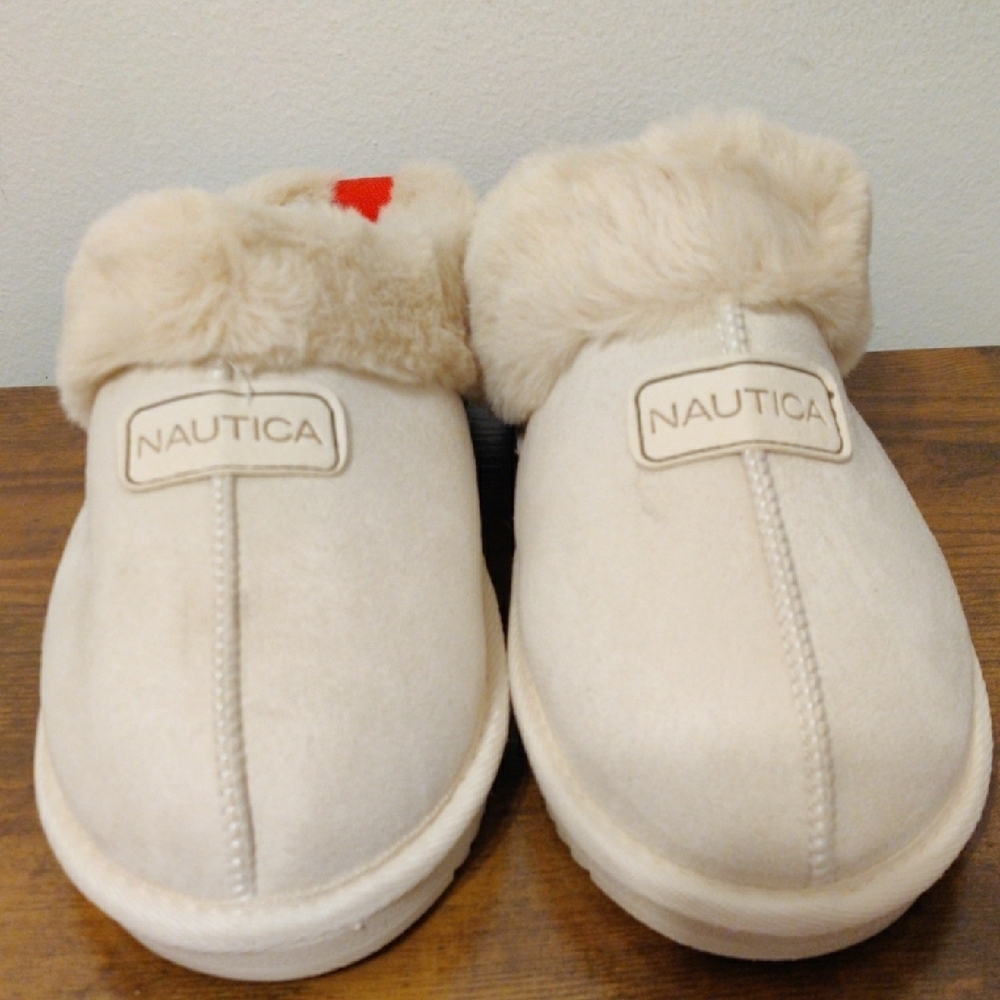 Nautica Beige Plush Slippers - Picture 9 of 15
